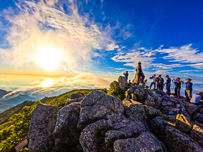 [강원] 리무진버스 [김경희 안내-느림보 도전] 한여름 밤의 꿈 설악산 대청봉 (오색-신흥사) 산행  무박