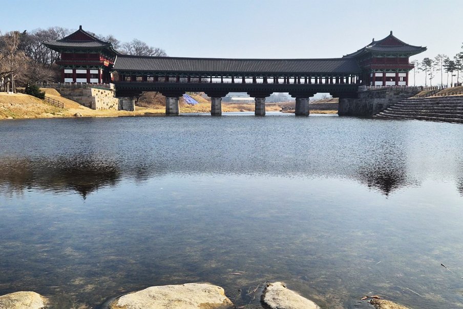 [경주] 리무진버스 - ( 편안하고 잘먹는 고품격 골드여행 )  천년 고도 추억의 경주여행/대릉원/분황사/동궁/불국사(중식 1인 29,000원 제공) 당일